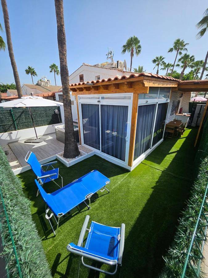 Finca für 6 Personen, mit Kinderpool und Garten sowie Whirlpool und Pool in Maspalomas