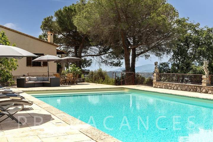 Chalet para 22 personas, con balcón/terraza y piscina - 1