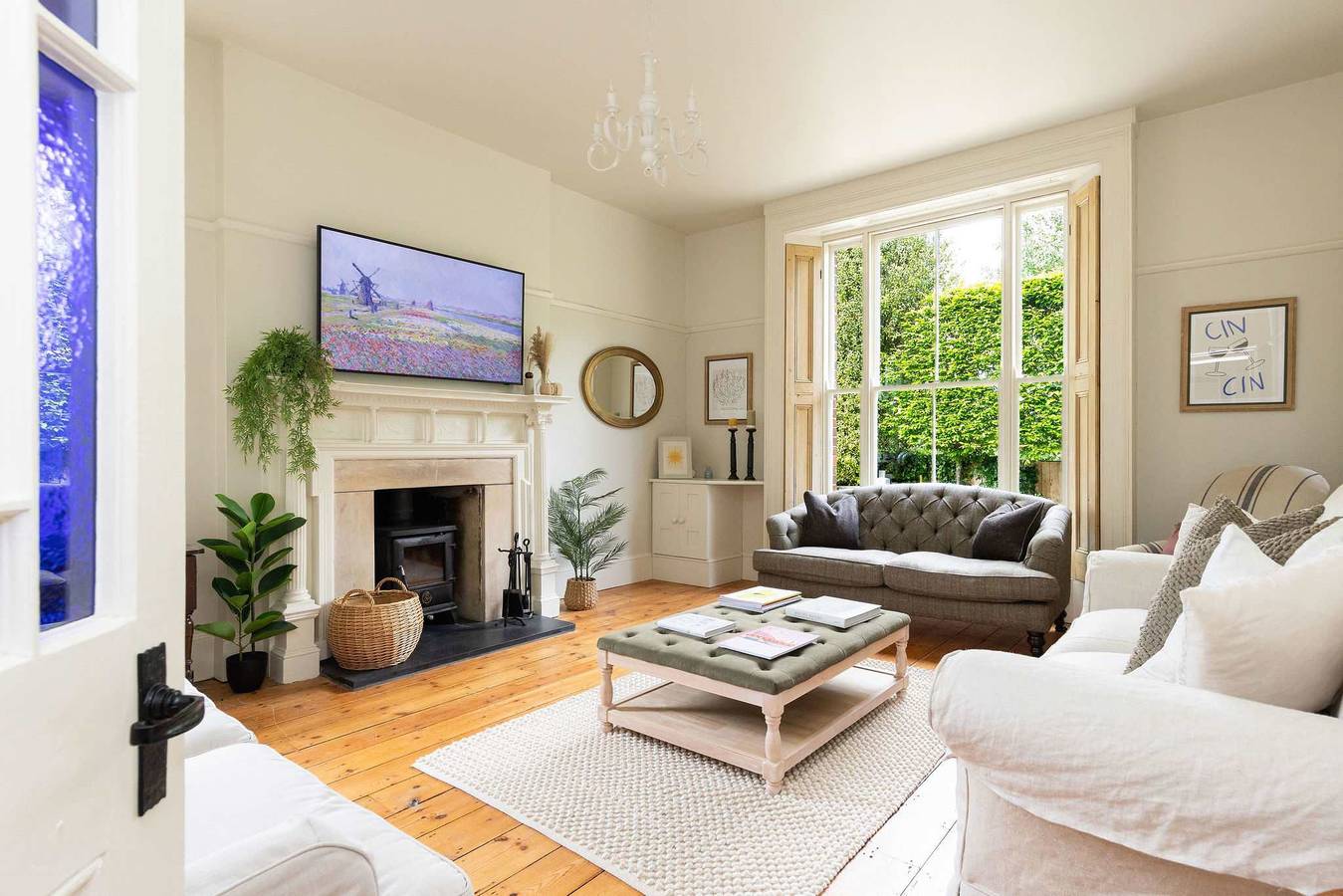 Victorian House, Sleeps 14, Pool and Gardens in Sidlesham, Sussex Occidental
