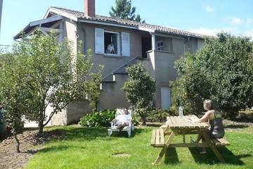 Location de vacances pour 4 personnes, avec jardin à Villié-Morgon