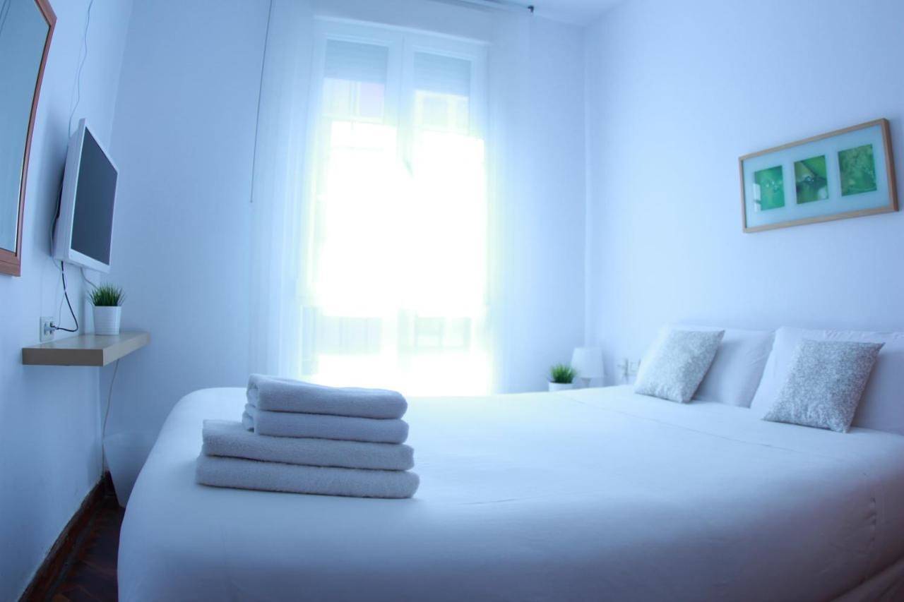 Zubia Urban Rooms in Spa-Balneario Jardines de Albia (Bilbao), Bilbao