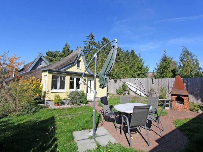 Ferienhaus Reetdachhaus in Bodstedt, Fuhlendorf