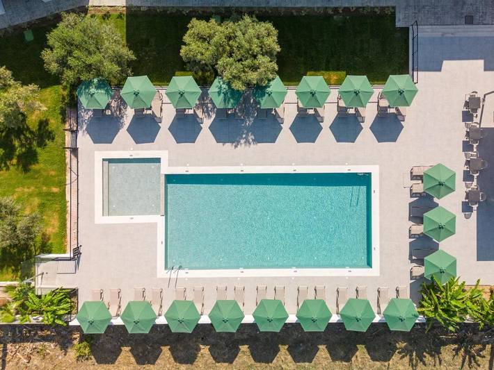 Hôtel pour 2 personnes, avec Terrasse et Jardin ainsi que Bassin pour enfant et Piscine