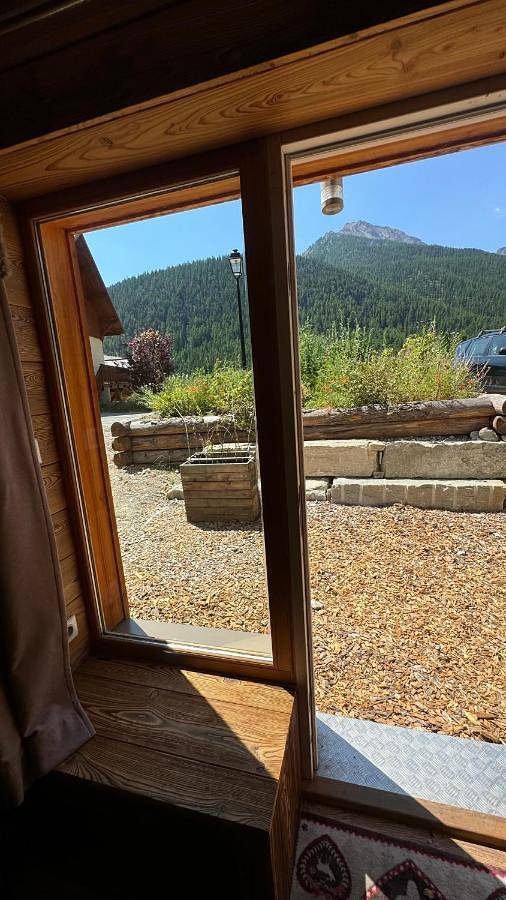 One-Bedroom Apartment with Terrace in Névache, Région de Briançon