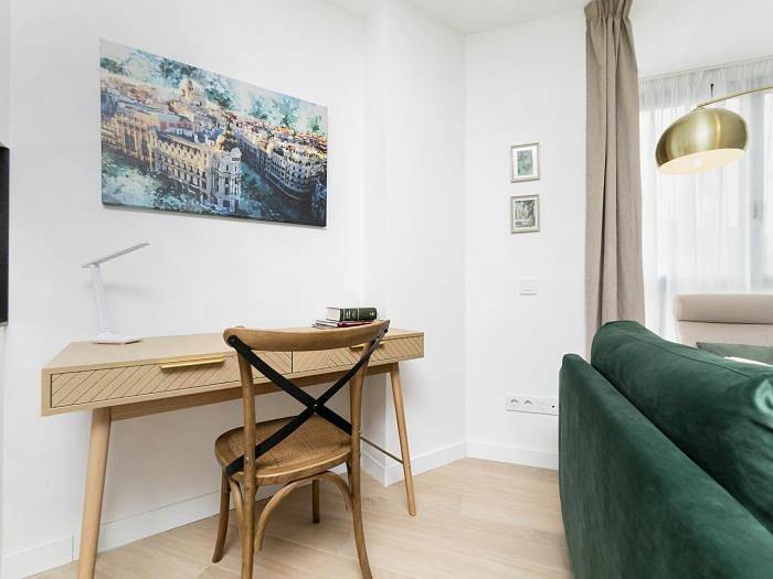 Apartamento vacacional entero, Aurora Stays by Charming XI, Apartamento para 4, parking gratis in Madrid, Área Metropolitana de Madrid