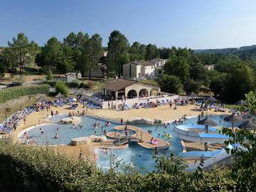 Location de vacances pour 7 personnes à Salavas