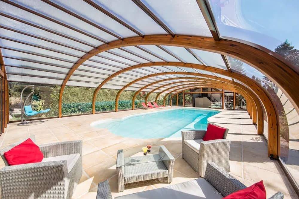 Gîte privé avec piscine privée chauffée  (Gîte Made In Normandie) in Bois-Normand-près-Lyre, Région d'Évreux