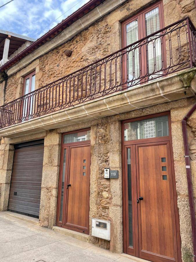 Location de vacances pour 5 personnes, avec balcon dans Arco de Baúlhe