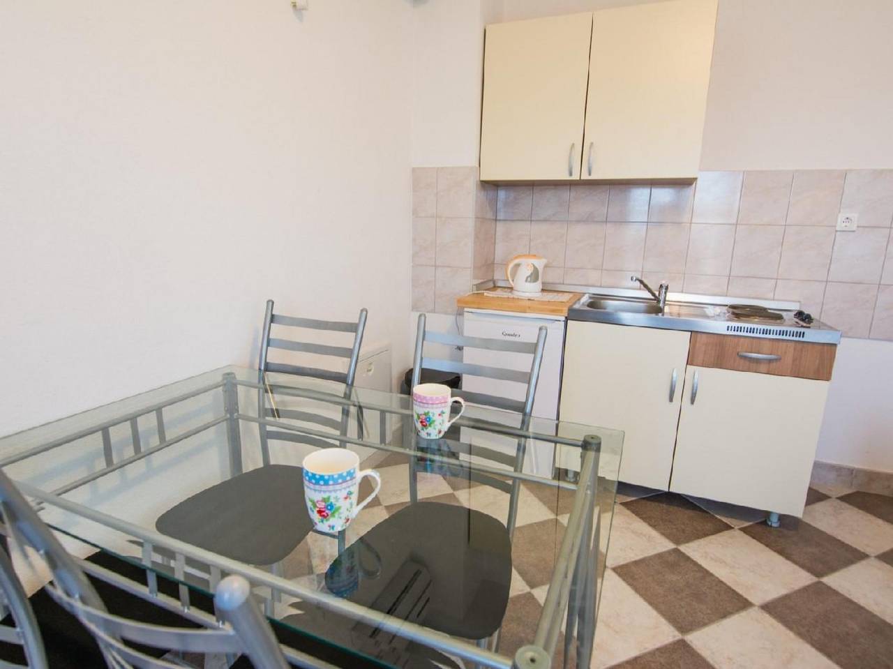 Geheel appartement, Appartement in Kakma bij Biograd Stranden in Polača, Zadar