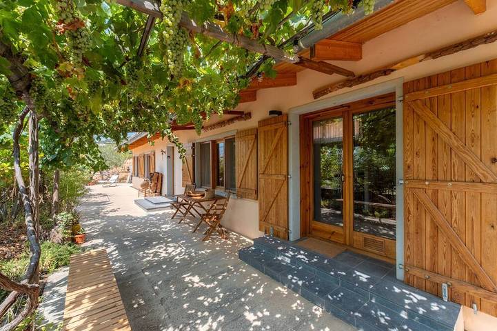 Villa for 4 people, with pool and garden as well as terrace, with pets - 1