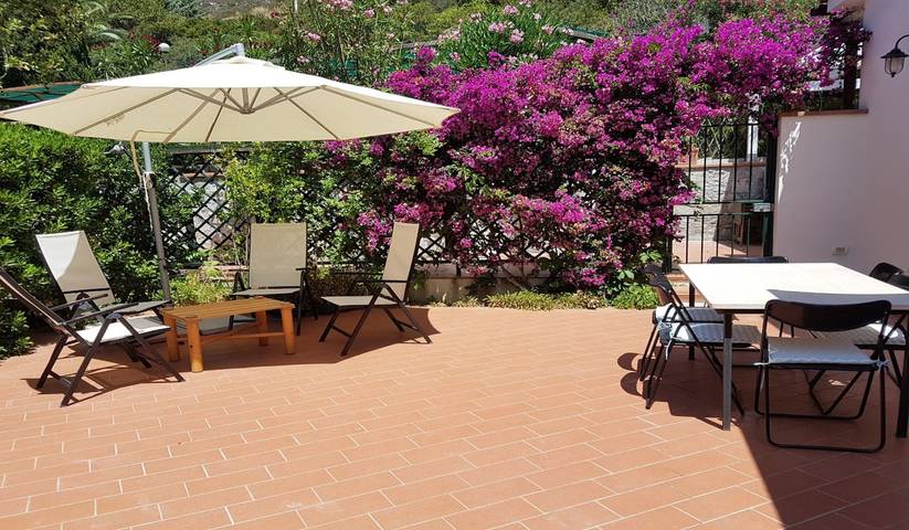 Ferienwohnung für 4 Personen, mit Terrasse in Fetovaia
