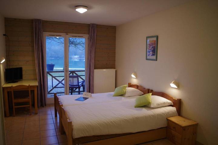 Parc de vacances pour 4 personnes, avec vue ainsi que jardin et terrasse dans les Alpes francaises - 4