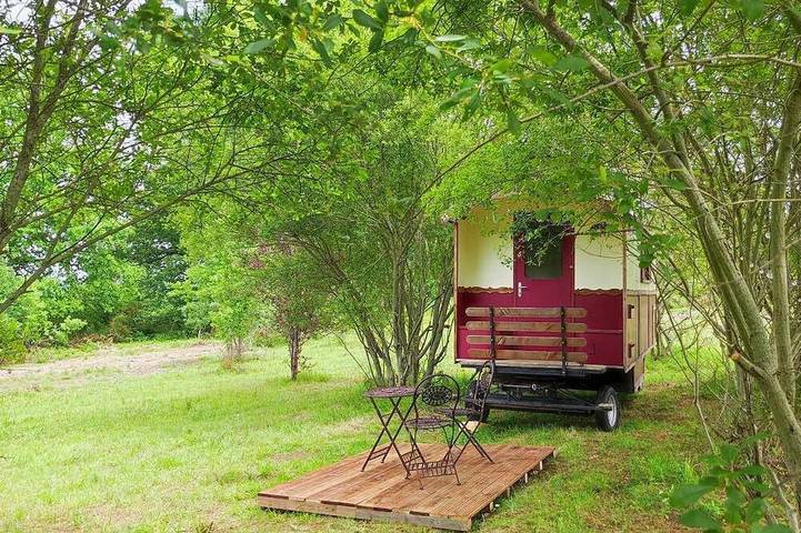 Gîte pour 2 personnes, avec jardin, animaux acceptés à Couze-et-Saint-Front - 4