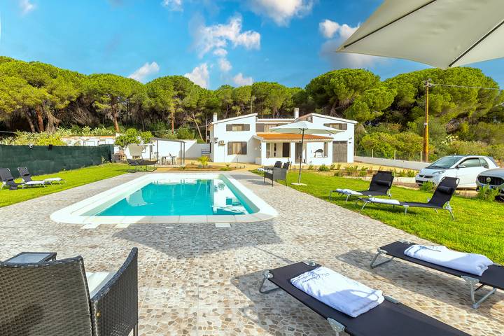 Casa vacanza per 10 persone, con giardino in Sorso