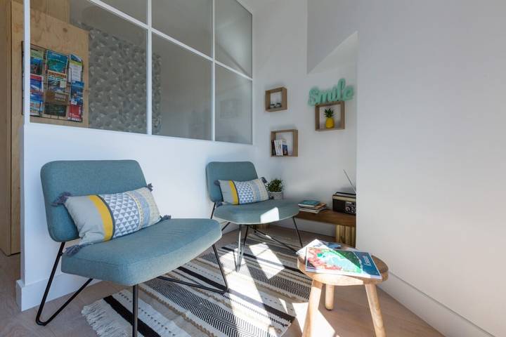 Gîte pour 2 personnes, avec balcon dans Office De Tourisme Lac D Annecy Rive Plein Soleil - 4