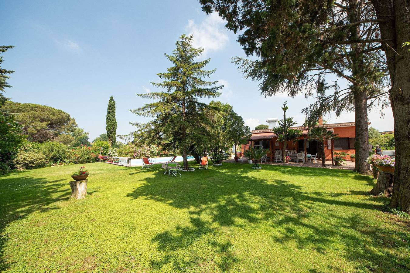Casa de vacaciones con piscina particular para 4 personas aprox. 65 qm en Nettuno, Lacio (Roma y alrededores) in Nettuno, Provincia de Roma