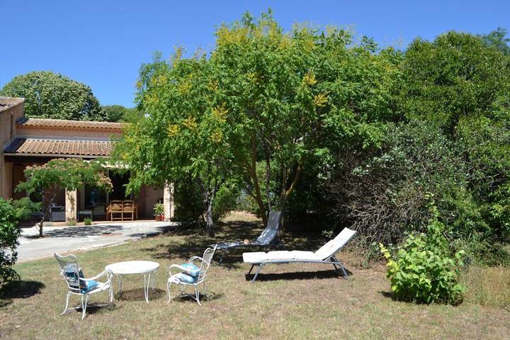 Ferienhaus für 4 Personen, mit Terrasse und Garten sowie Ausblick