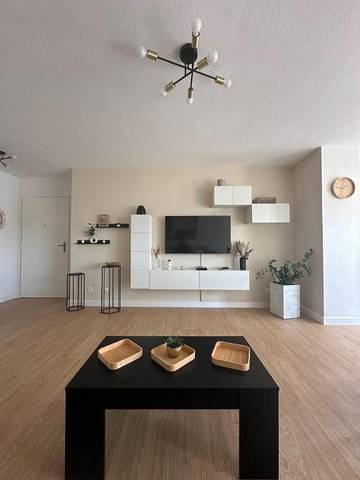 Gîte pour 4 personnes, avec vue et terrasse, animaux acceptés à Port-Saint-Louis-du-Rhône