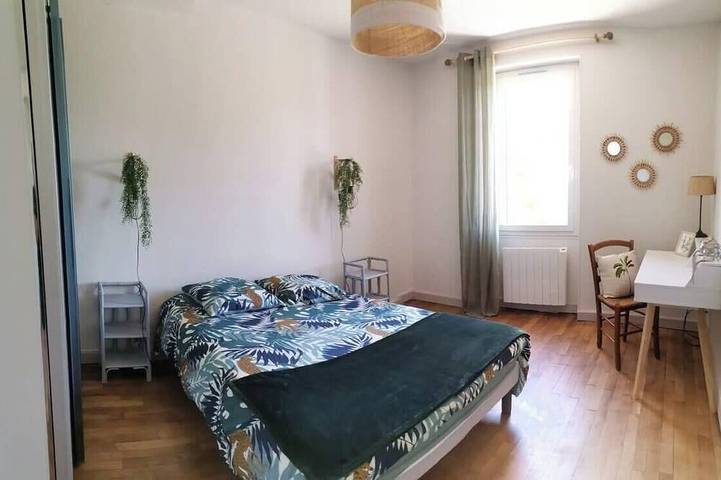 Location de vacances pour 10 personnes, avec sauna et piscine ainsi que jacuzzi et jardin à Éguzon-Chantôme - 4