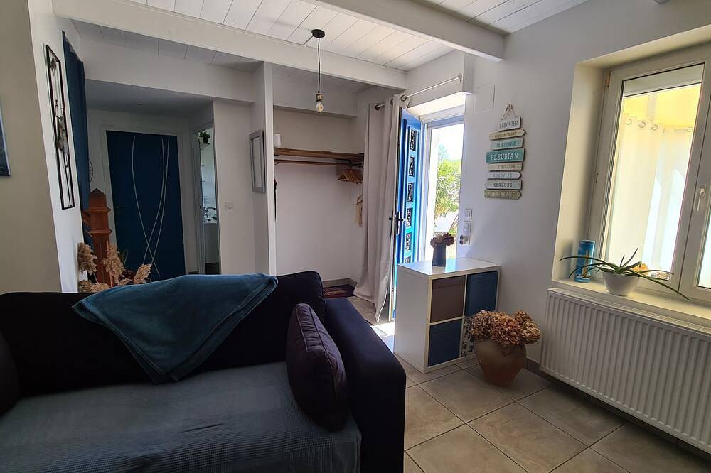 La maison aux Hortensias, 1km from the beach and close to the Sillon de Talbert. in Pleubian, Rosa Granitküste
