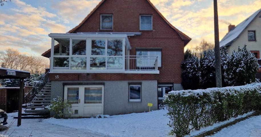Ferienwohnung für 4 Personen, mit Terrasse und Garten sowie Sauna in Schwerin