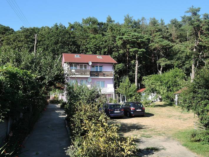Ferienhaus für 7 Personen, mit Balkon und Terrasse sowie Garten