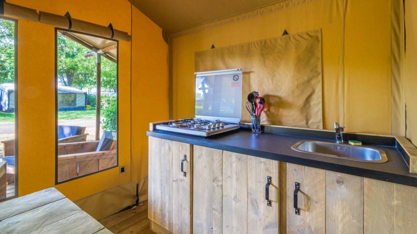 Zecamping 3* dog friendly locatif Bbq 5 pers in Sigean, Côte méditerranéenne (France)