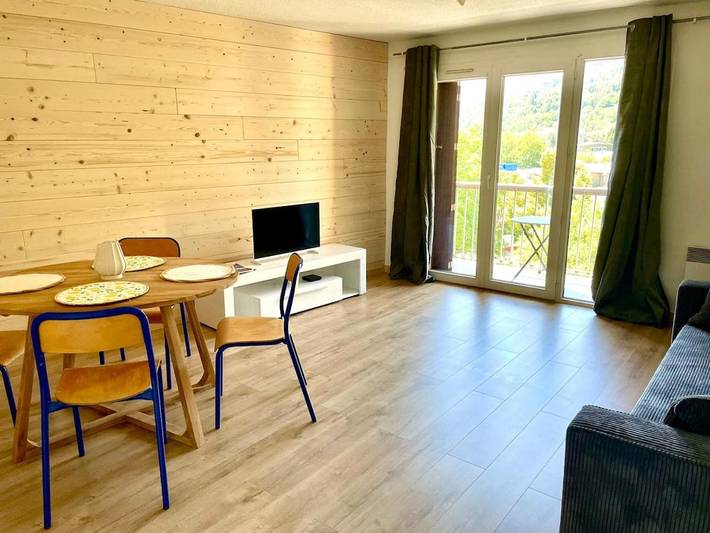 Gîte pour 4 personnes, avec vue et balcon dans Gare de Briancon - 4