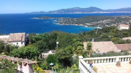 Gîte pour 3 personnes, avec jardin et vue à Pietrosella