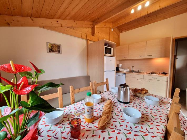 Gîte pour 6 personnes, avec jardin à Usson-en-Forez - 2