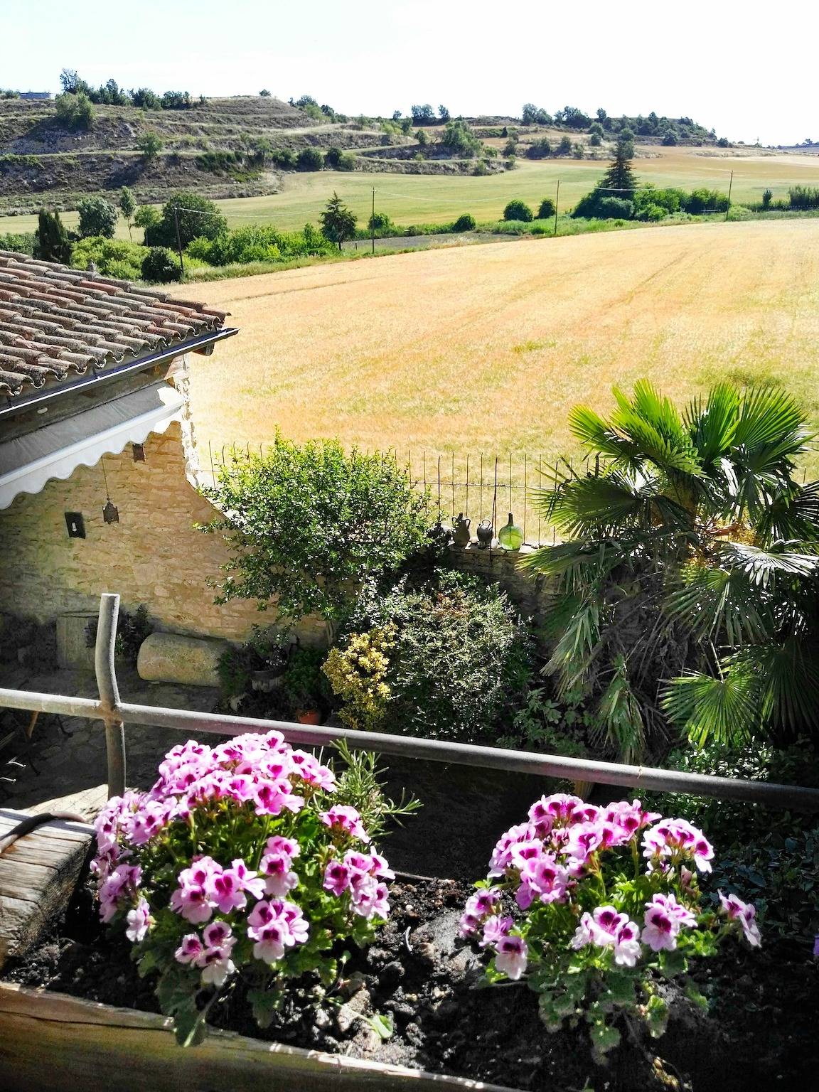 Ganze Wohnung, Apartment 'El Clos 1' mit Bergblick, privater Terrasse und WLAN in Conesa, Tarragona Provinz