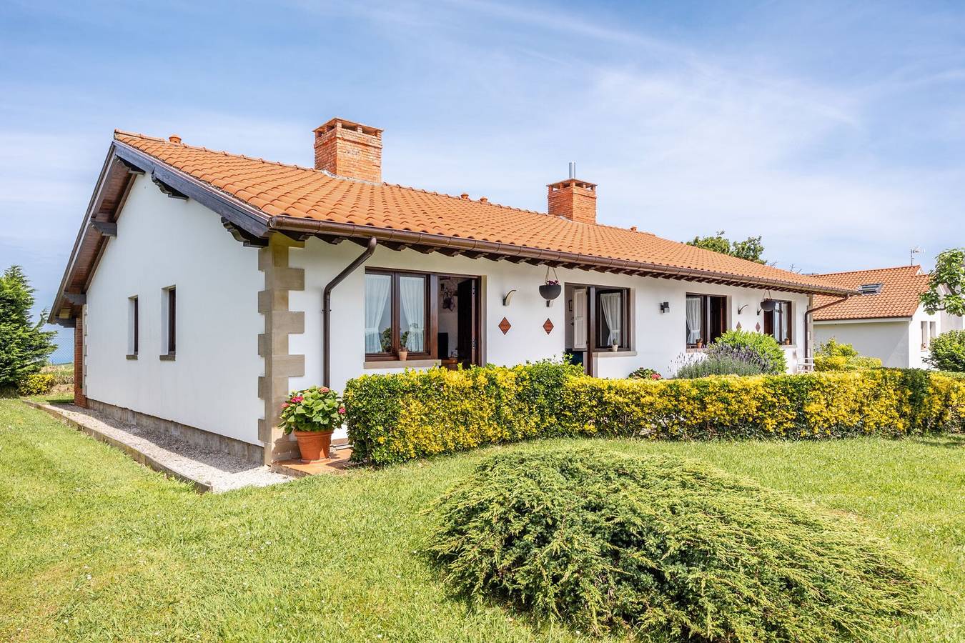 Apartamentos Las Candelas - Primoriu in Alfoz de Lloredo, Costa de Cantabria
