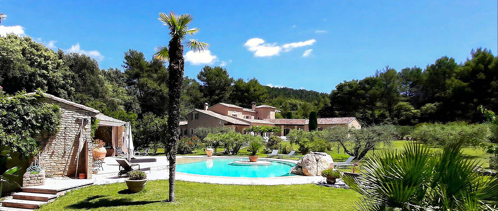 Le Bassin Turquoise in Les Baux-de-Provence, Region de Arles