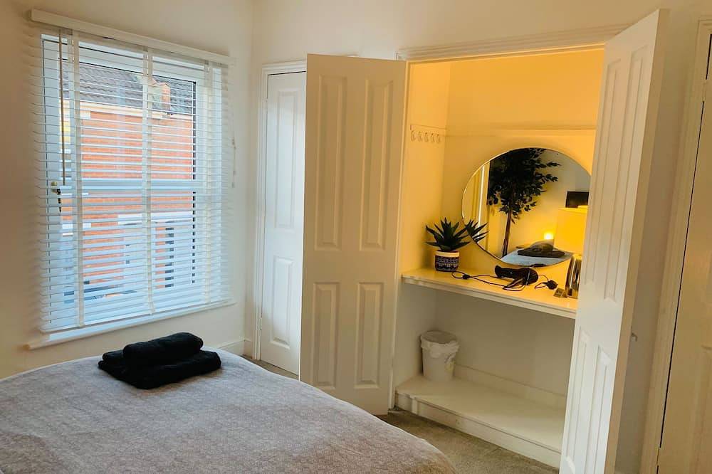 Salisbury Solace - Wessex Quarters in Salisbury, Wiltshire