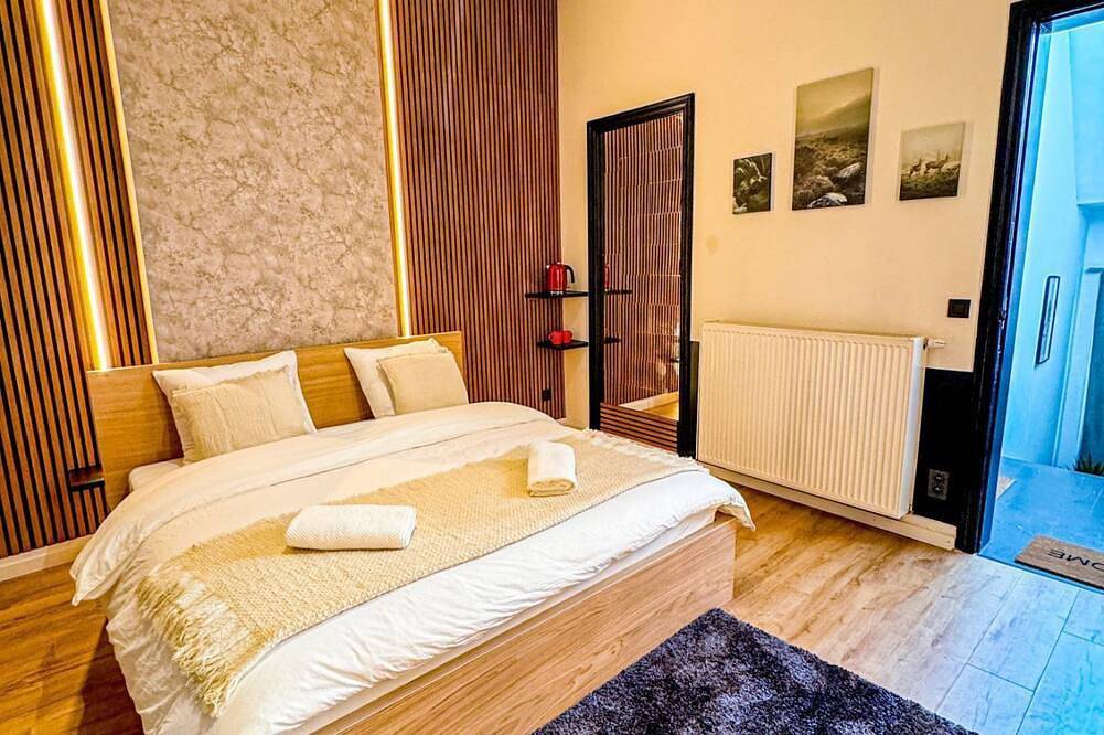 Appartement entier, Comfy and Convenience 5Br Apt@Central Gent For 10P in Gand, Province de Flandre-Orientale