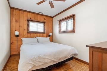 Cabin Rentals And Lodges for 6 Guests in Lake Ontario (Canada), Picture 2