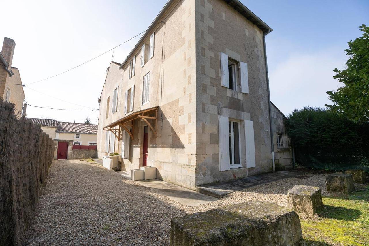 Two-Bedroom House in Jonzac, Région de Jonzac