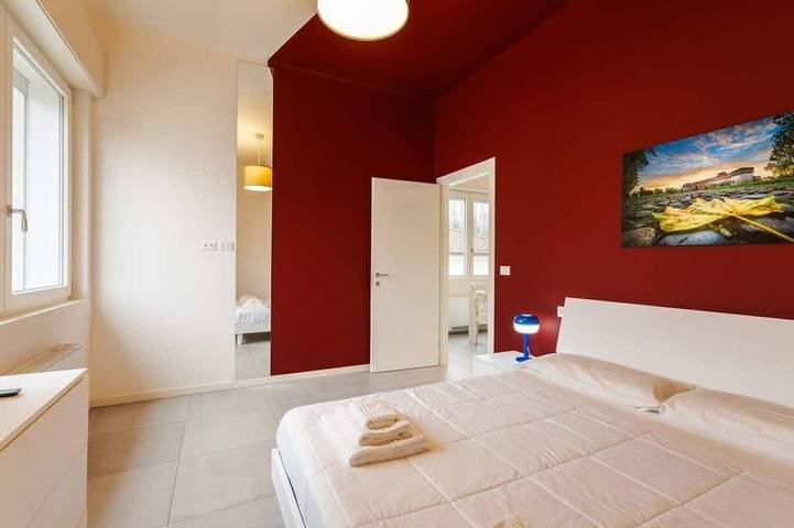 Appartement entier, Tosa Apt - 500m from the Racetrack - Free Wifi & Parking in Imola, Province de Bologne
