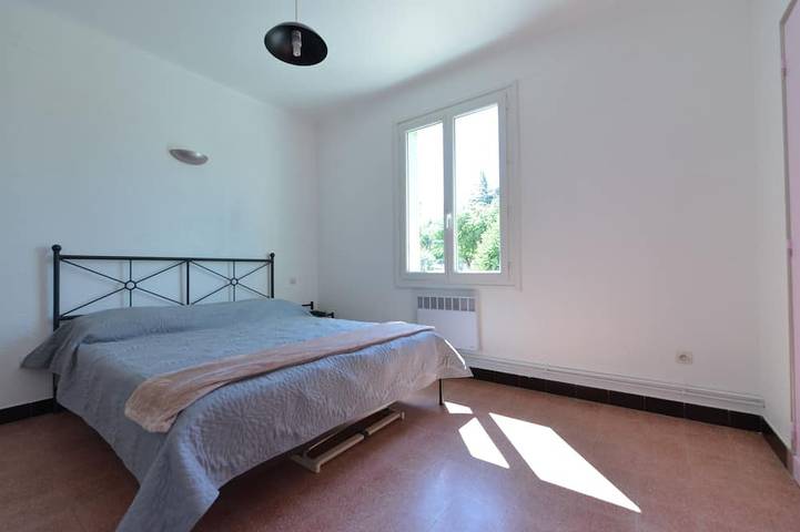 Location de vacances pour 5 personnes, avec terrasse et jardin à Sorgues - 3