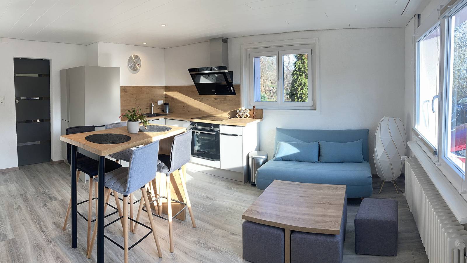 Ganze Ferienwohnung, Cure 21 - 2-Zimmer-Wohnung in Corcelles-Cormondrèche, Lake Neuchâtel