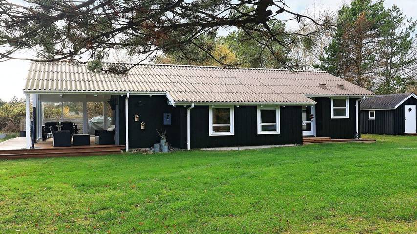 Ferienhaus für 6 Personen, mit Terrasse in Bratten