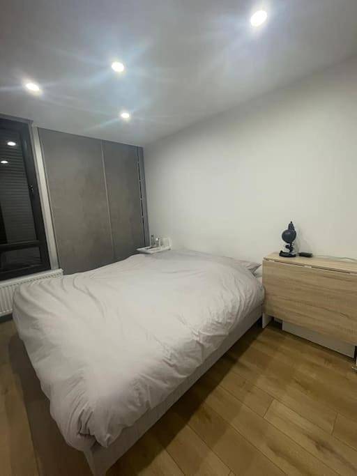 Appartement entier, Appartement 3 chambres - Bébé friendly - 1 place de parking in Élancourt, Yvelines