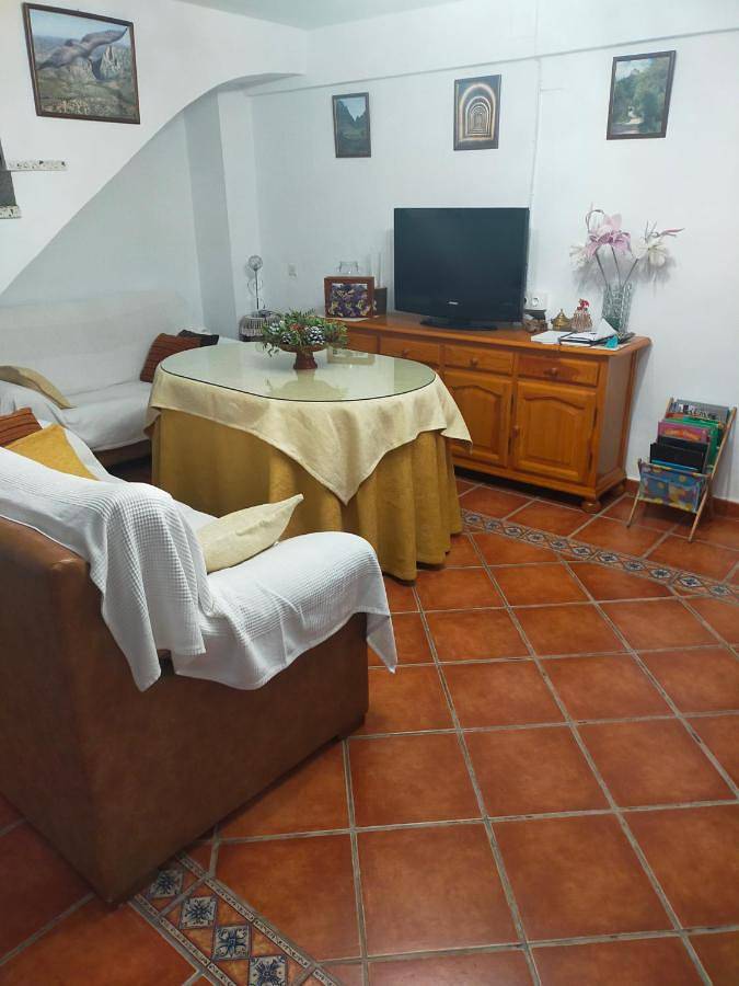 Casa rural para 8 personas, con Balcón y Terraza además de Jardín y Vistas en Montellano - 2