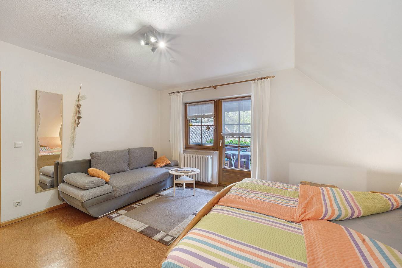 Ganze Wohnung, Ferienwohnung 'Hirschblick' mit Bergblick, Gemeinschaftsterrasse und Wi-Fi in Haslach im Kinzigtal, Kinzigtal