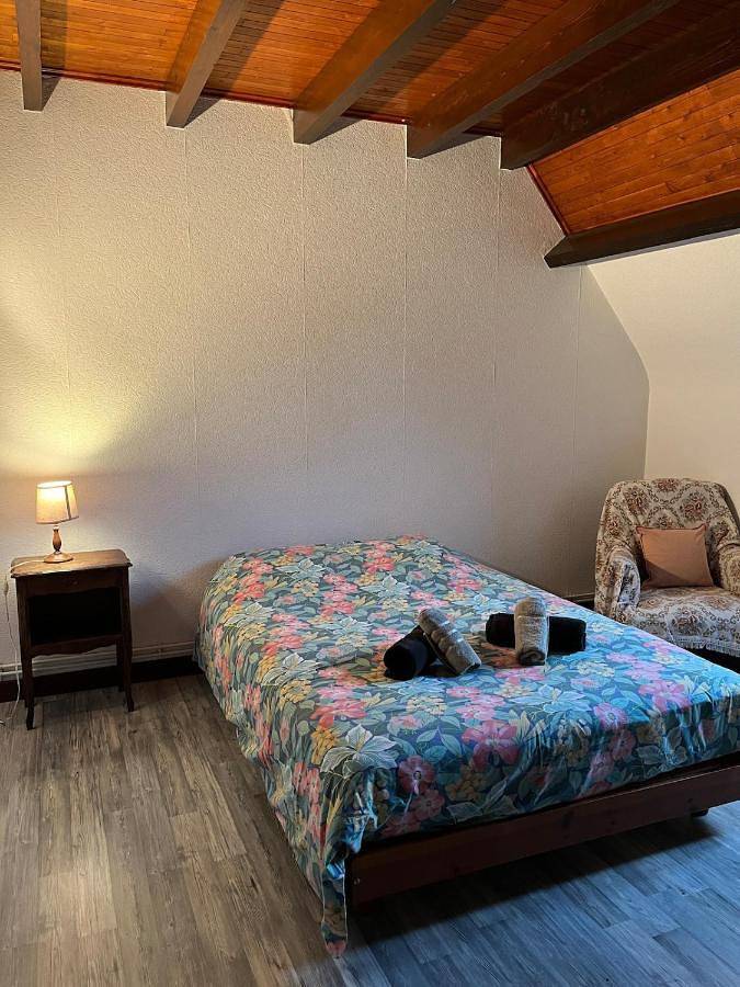 Location de vacances pour 8 personnes, avec vue et terrasse à Mauzac-et-Grand-Castang - 3