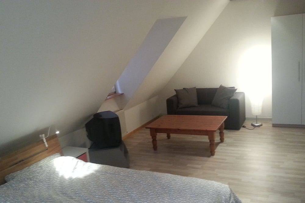 Appartement entier, Appartement, 3 chambres, 1 salle de bain, cuisine (10 personnes) in Landau (Hesse), Bad Arolsen
