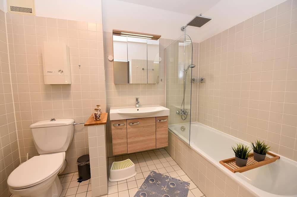 Ganze Wohnung, Freundliches 2-Zimmer Sonnen-Appartement im 3. Og im Haus Deichgraf in Döse, Cuxhaven