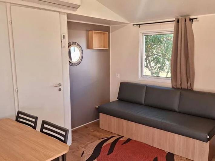 Mobil home pour 8 personnes, avec terrasse et piscine à Lattes - 2