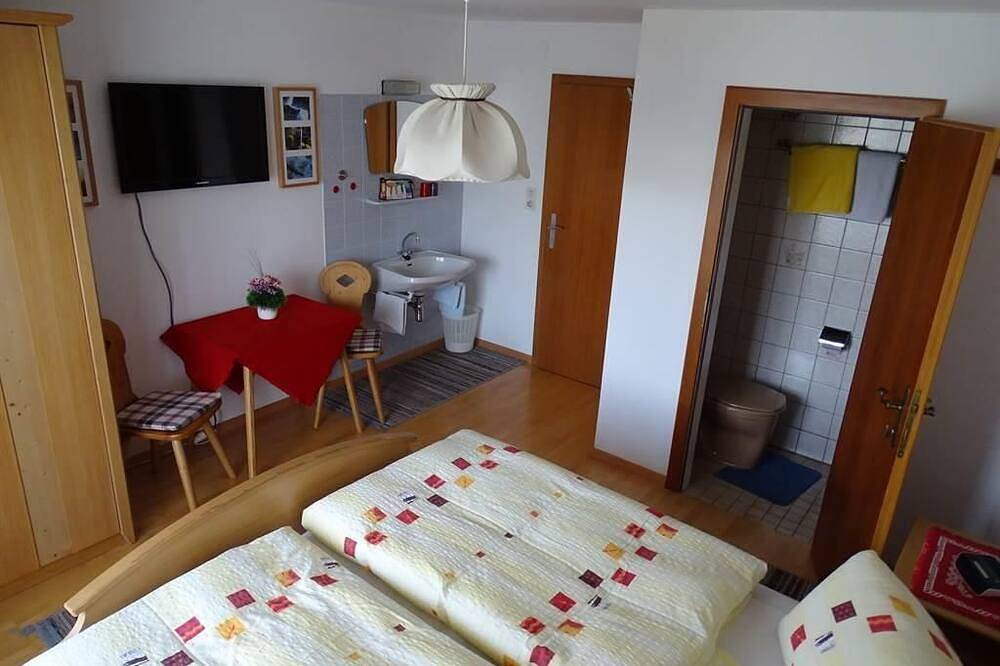 Doppelzimmer - Pension Bayrhammer in Faistenau, Bezirk Salzburg-Umgebung