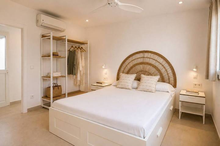 Beautiful Menorcan house near the beach of Punta Prima in Punta Prima, Sant Lluís